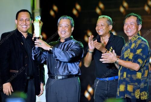 TAN SRI MUHYIDDIN MOHD YASSIN