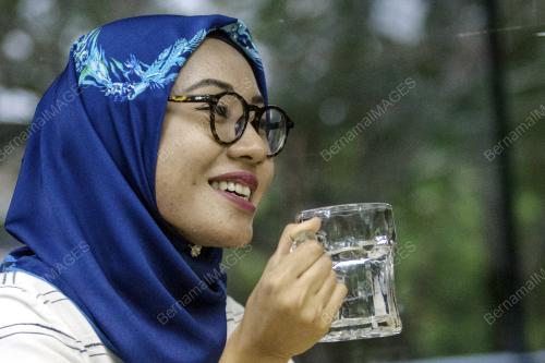 KL32_16112016_AIR_SUAM