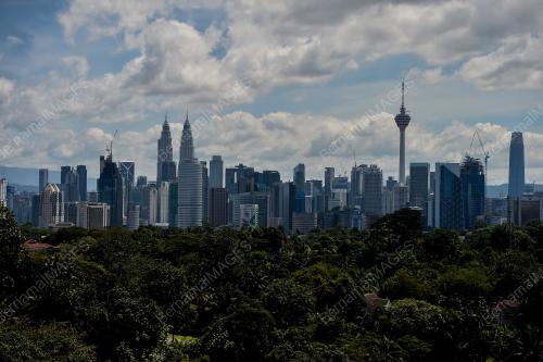TINJAUAN SEKTOR PELANCONGAN