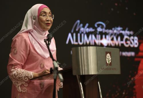 DATUK DR NORAZAH MOHD NORDIN