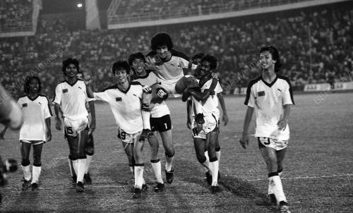 KL32_17092009_BOLA_AKHIR