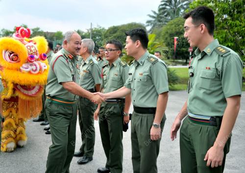 KL32_18022011_TENTERA_CNY