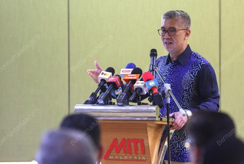 TENGKU DATUK SERI ZAFRUL ABDUL AZIZ