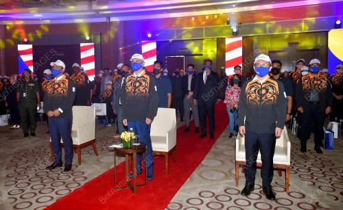 DATUK SERI ISMAIL SABRI YAAKOB