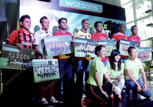 KL32_19092013_WATSONS_PIALA_MALAYSIA_2013