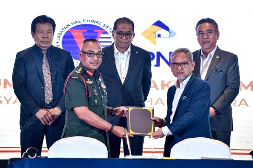 DATUK SERI MOHAMED KHALED NORDIN