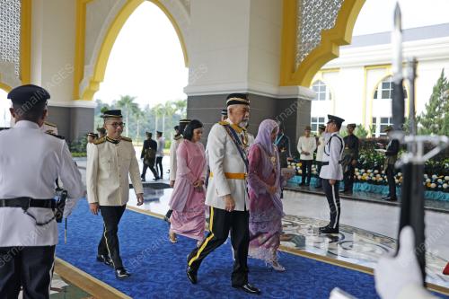 ISTIADAT PERTABALAN YANG DI-PERTUAN AGONG KE-17