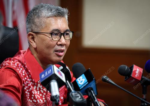 TENGKU DATUK SERI ZAFRUL TENGKU ABDUL AZIZ