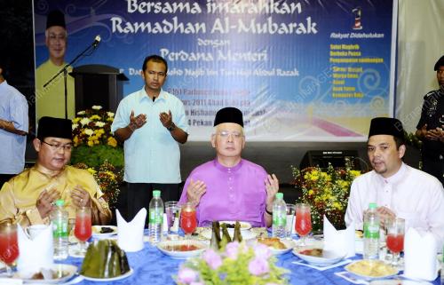 DATUK SERI MOHD NAJIB TUN ABDUL RAZAK