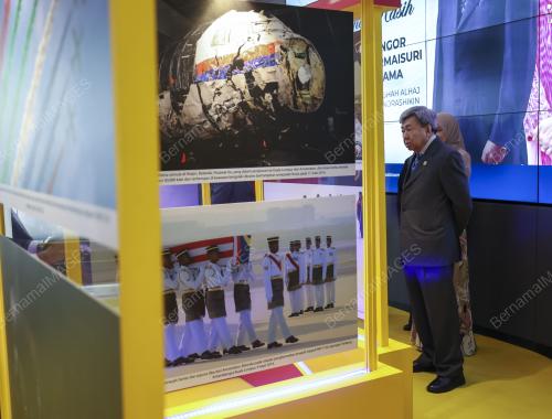 SULTAN SELANGOR SULTAN SHARAFUDDIN IDRIS SHAH