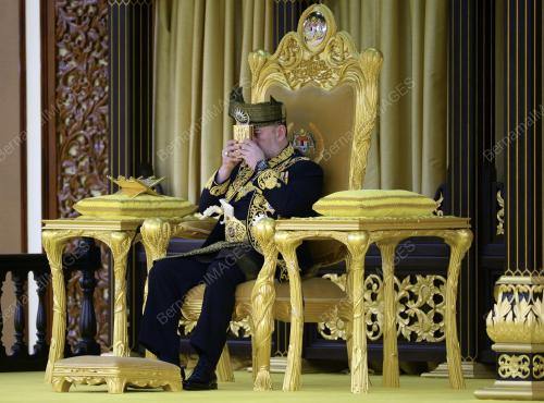KL32_24042017_AGONG