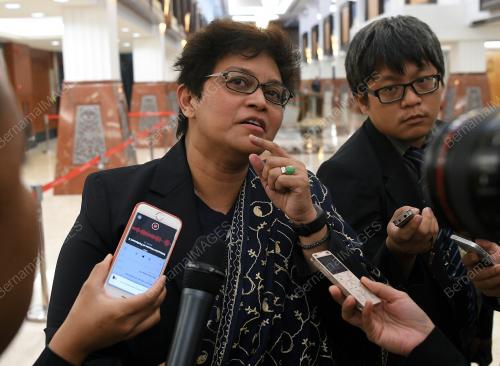 KL32_24102018_AZALINA_BN201810130769