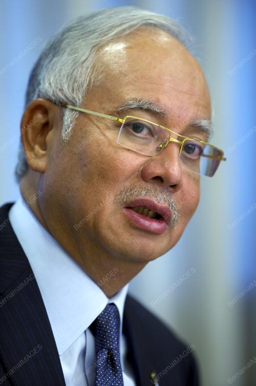 KL32_24112012_PM
