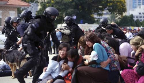 KL32_25032015_POLIS