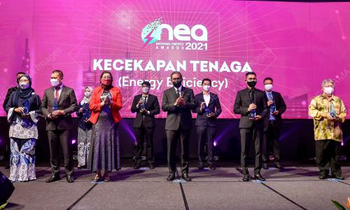 DATUK SERI TAKIYUDDIN HASSAN