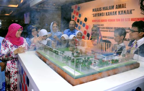 KL32_25112013_AMAL_SAYANG