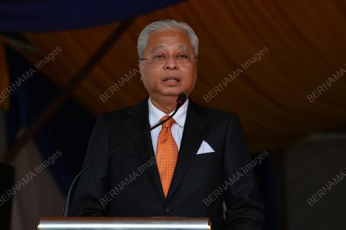 DATUK SERI ISMAIL SABRI YAAKOB