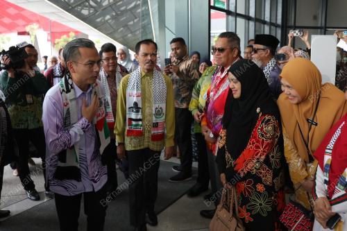 FAHMI FADZIL