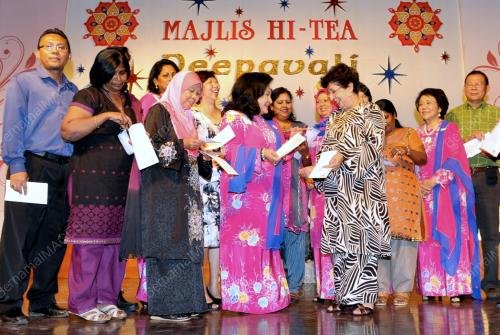 KL32_26112012_ROSMAH