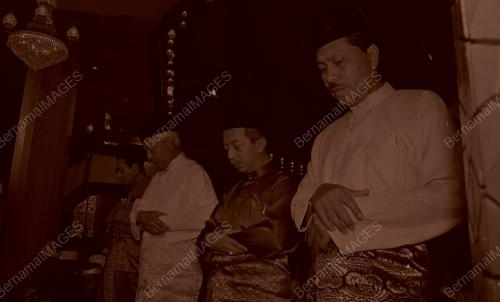 SEMBAHYANG HARI RAYA DI MASJID NEGARA