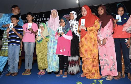 KL32_27052018_AZIZAH