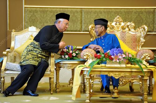 KL32_27062014_AGONG