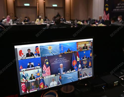 DATUK SERI ISMAIL SABRI YAAKOB