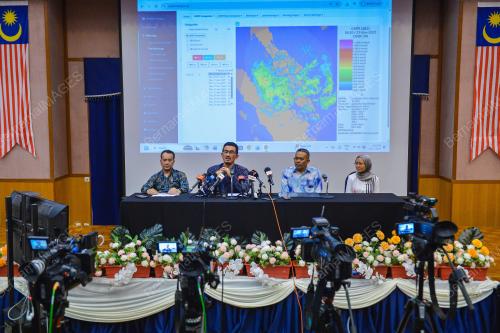 DR MOHD HISHAM MOHD ANIP
