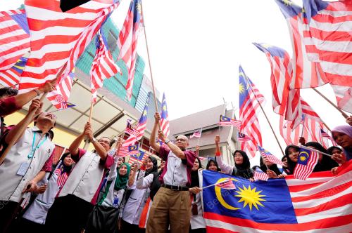 KL32_28082014_KIBAR_JALUR_GEMILANG