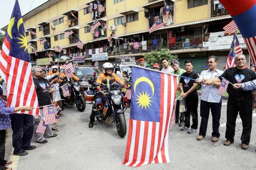KL32_28082016_KEMBARA