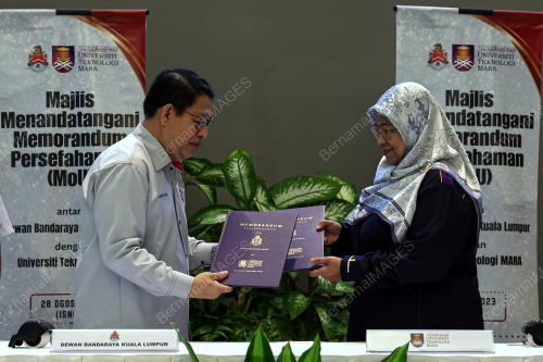 DATUK KAMARULZAMAN MD SALEH