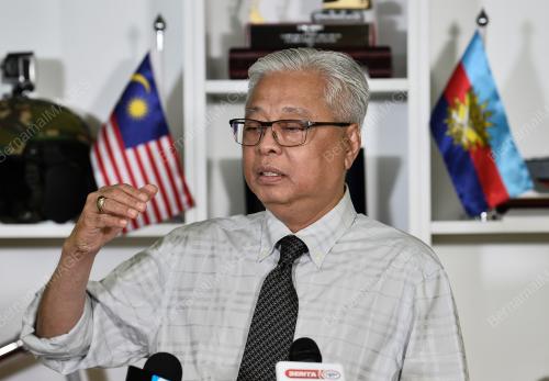 DATUK SERI ISMAIL SABRI YAAKOB