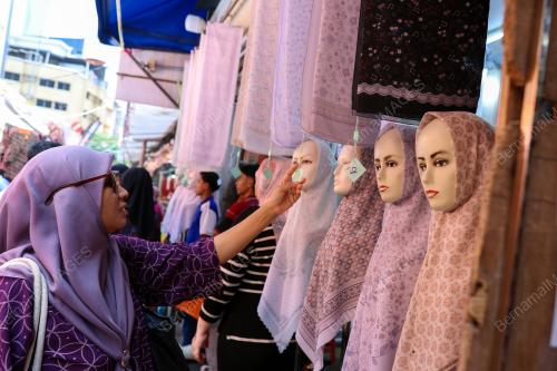 TINJAUAN PERSIAPAN HARI RAYA