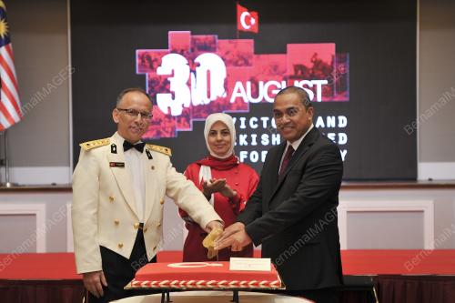 KL32_29082019_TURKI_BN201908269219