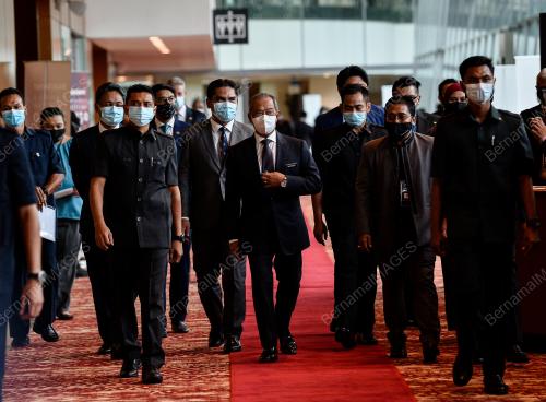TAN SRI MUHYIDDIN YASSIN