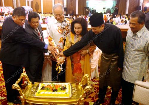 RUMAH TERBUKA