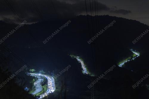 ALIRAN TRAFIK KE PANTAI TIMUR