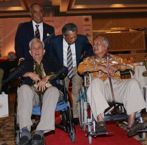 TAN SRI MUHYIDDIN YASSIN
