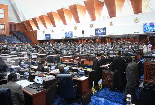 PERSIDANGAN PARLIMEN PENGGAL KETIGA