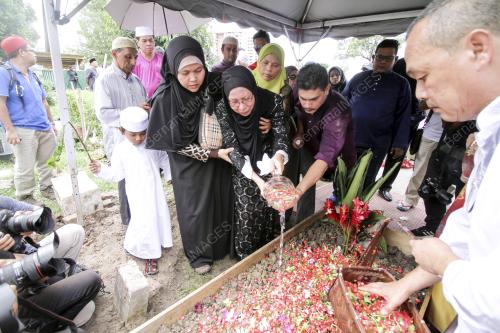 KL32_30122016_S.M_SALIM_KEBUMI