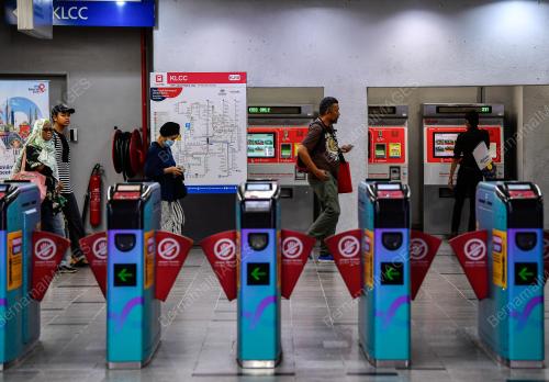 TINJAUAN PENGANGKUTAN AWAM LRT