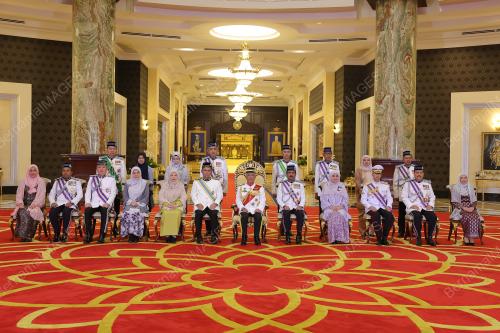 AL-SULTAN ABDULLAH RI'AYATUDDIN AL-MUSTAFA BILLAH SHAH