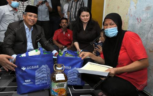 TAN SRI ANNUAR MUSA