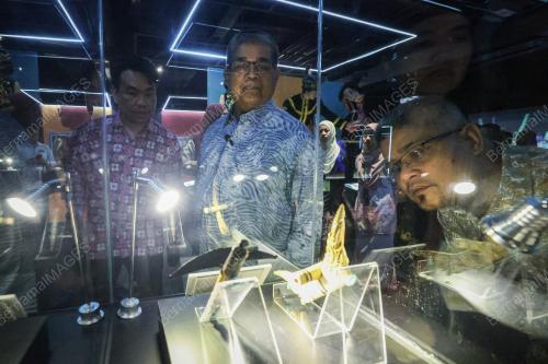 DATUK AARON AGO DAGANG