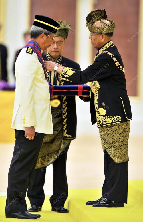 KL33_02062012_AGONG