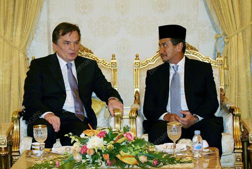 TUANKU MIZAN ZAINAL ABIDIN