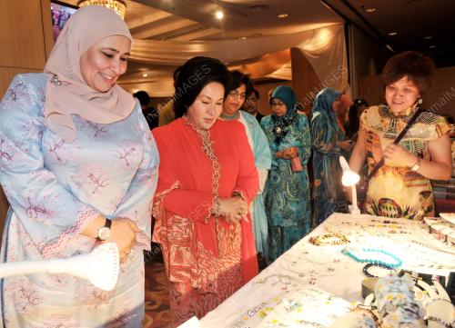 DATIN SERI ROSMAH MANSOR