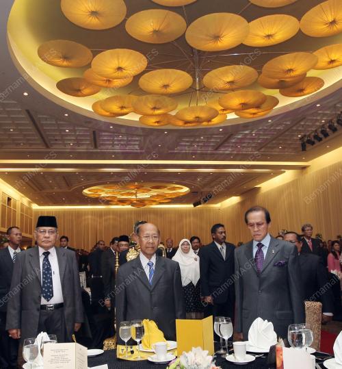 TUANKU ABDUL HALIM MU'ADZAM SHAH