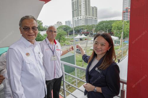 DATUK SERI DR ZULKEFLY AHMAD