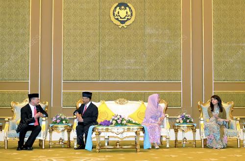 KL33_03062013_AGONG